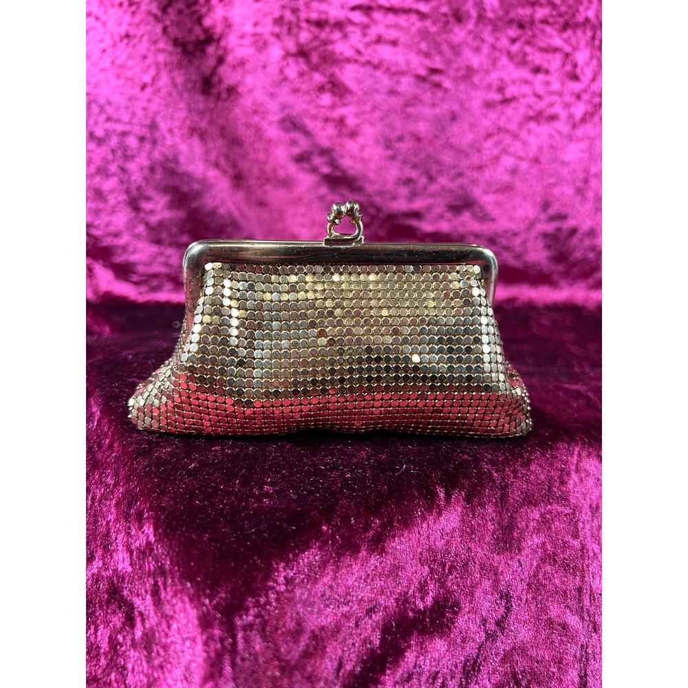 Vintage Accessory Coin Purse Gold Metal Mesh Kiss Lock Closure Whiting Davis Co.